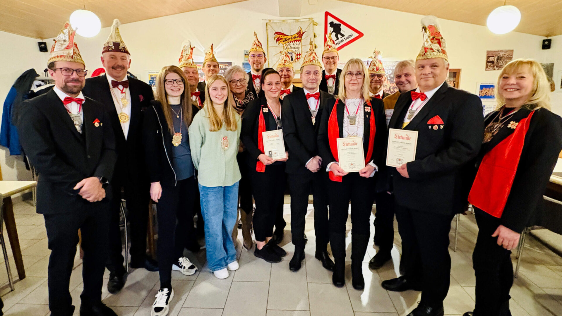 hinten von links nach rechts: Thomas Eyrich, Nicolas Bonnowitz, Max Greger, Sandro Starke, Christian Kastner, Andreas Wege, Gerhard Haberkorn / vorne von links nach rechts: Stefan Busch, Norberr Greger, Nadine Mich, Anna Zwerenz, Kornelia Pavlis, Christine Schricker, Christopher Ködel, Kerstin Güntner, Thomas Güntner, Andrea Müller